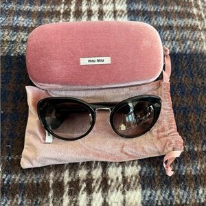 Miu Miu Cat Eye sunglasses